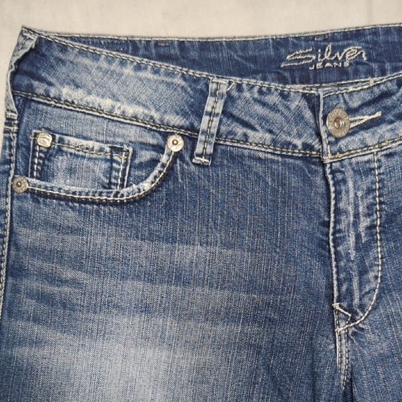 Silver Jeans Denim - Silver Jeans Suki Bootcut Capris Women's Distressed Embroidered Size 31‎